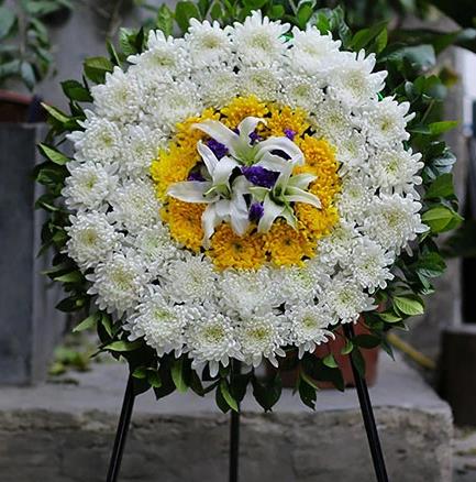 送花圈有哪些讲究？
