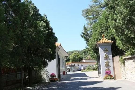 温泉墓园怎么样